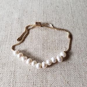 3/$33 Freshwater pearl bracelet